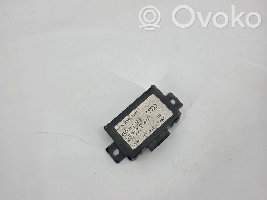 Alarm control unit/module   8L0951173