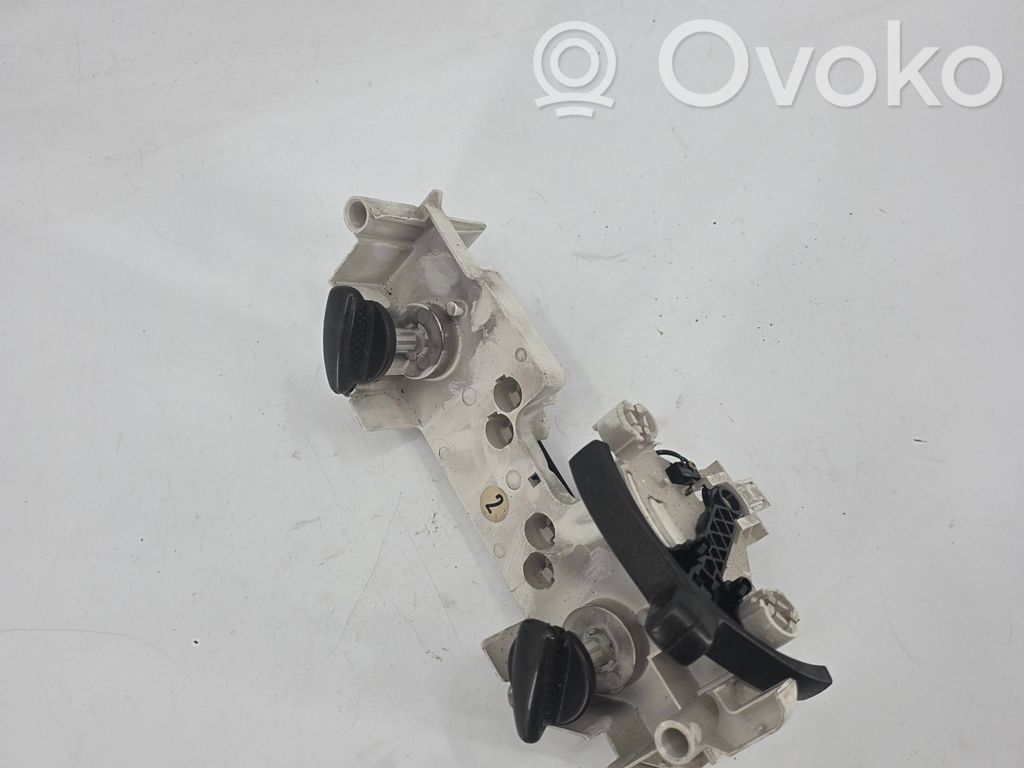 Toyota Yaris Panel klimatyzacji 