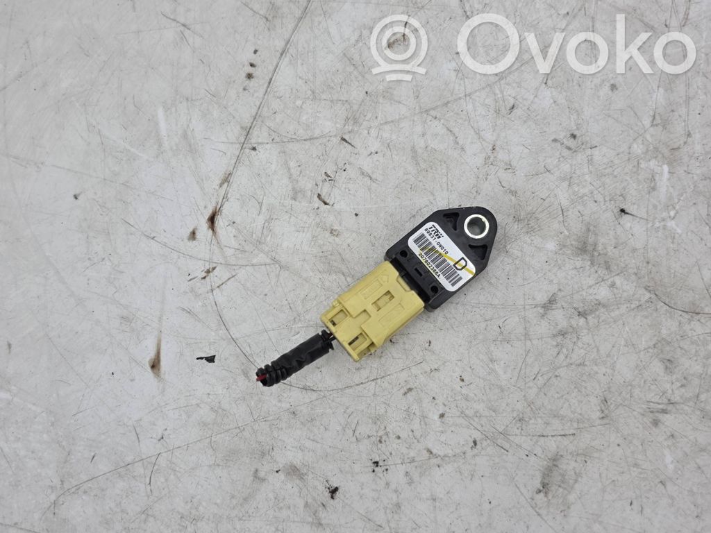 Toyota Corolla Verso AR10 Senzor impact/declanșare airbag 