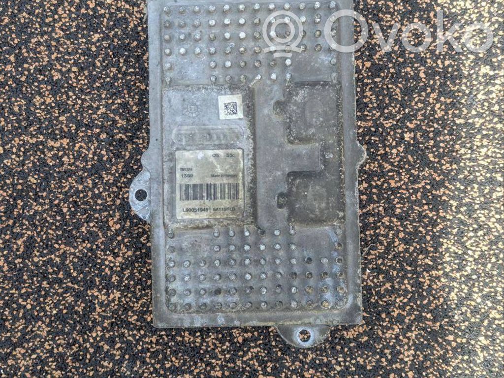 Cadillac Escalade IV Repuesto de faro 