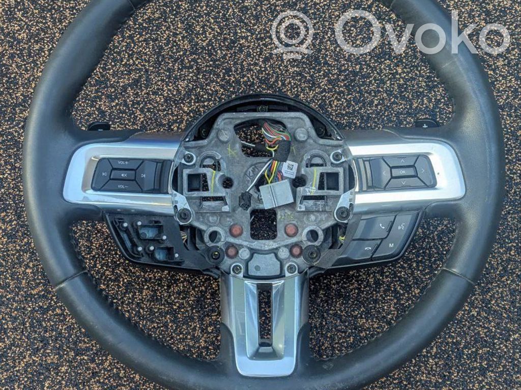 Ford Mustang VI Ohjauspyörä 