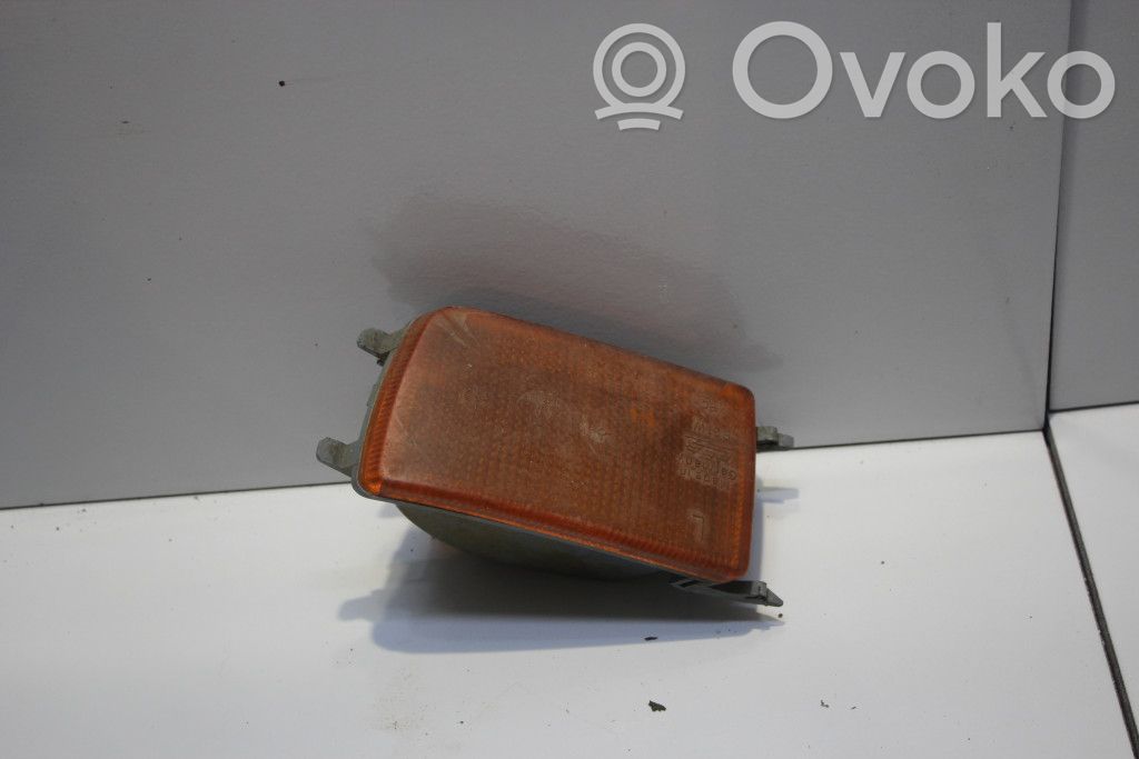 Volkswagen Golf III Kierunkowskaz przedni 