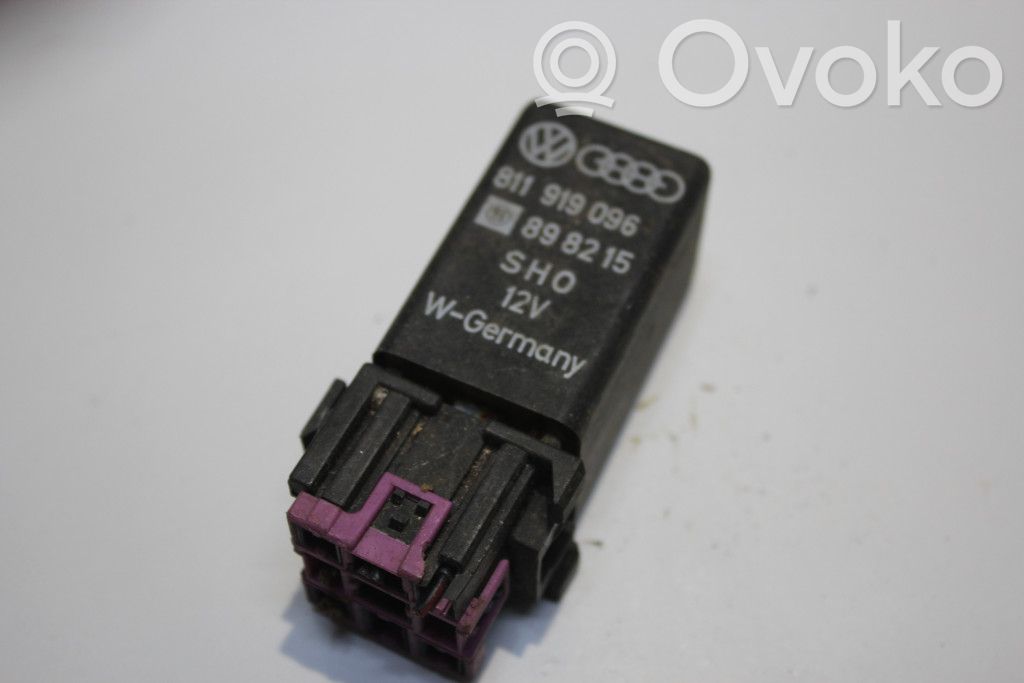 Audi A4 S4 B5 8D Muu rele 