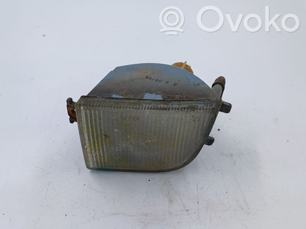 Volkswagen PASSAT B4 Front indicator light 