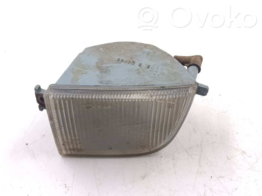 Volkswagen PASSAT B4 Front indicator light 