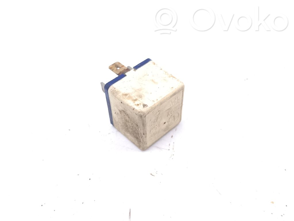 Audi A4 S4 B6 8E 8H Other relay 
