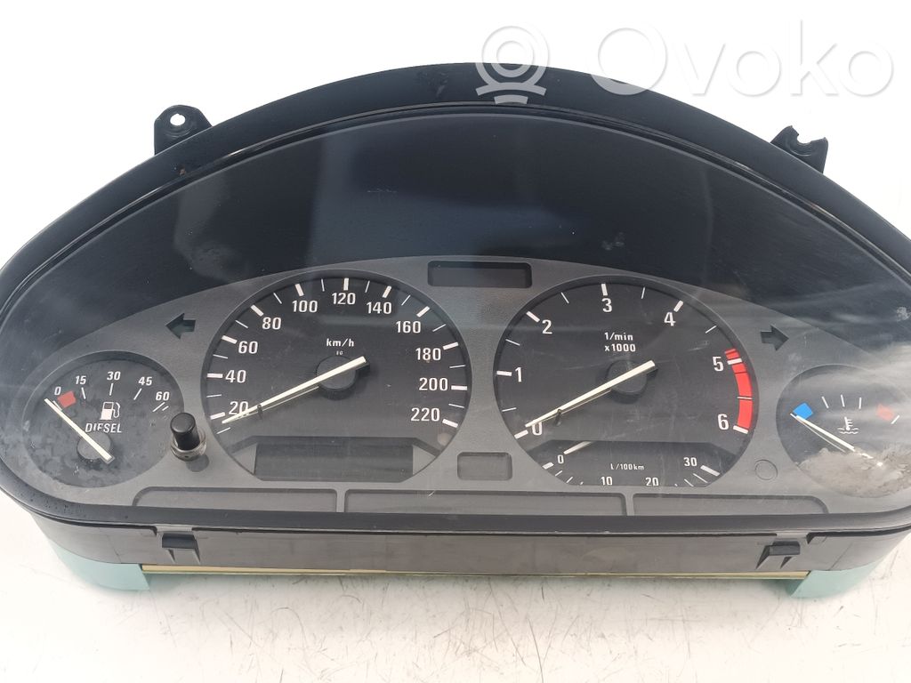 Speedometer (instrument cluster)   8361210