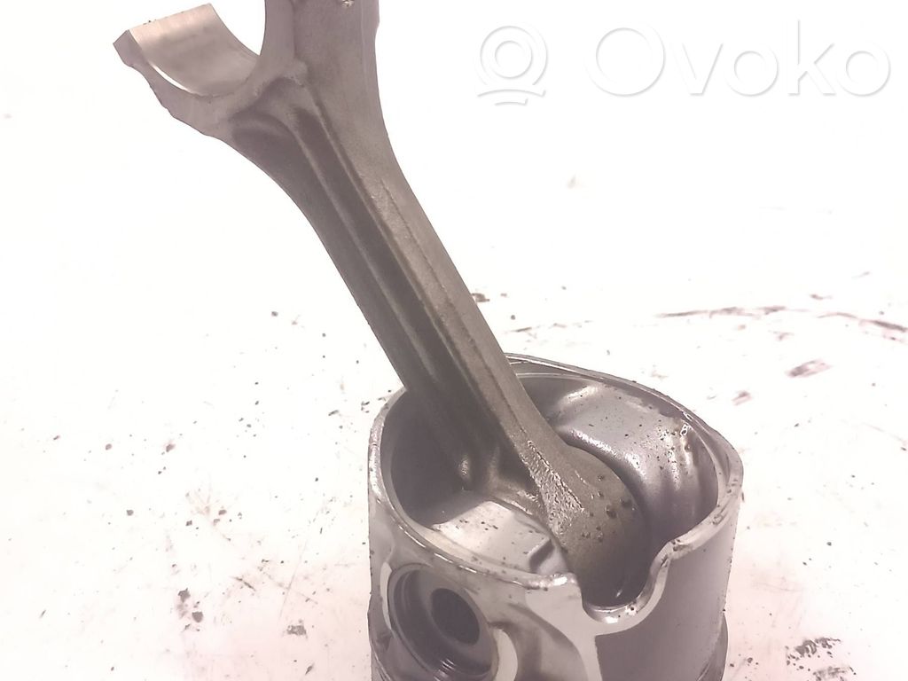 Piston   M531,79L46