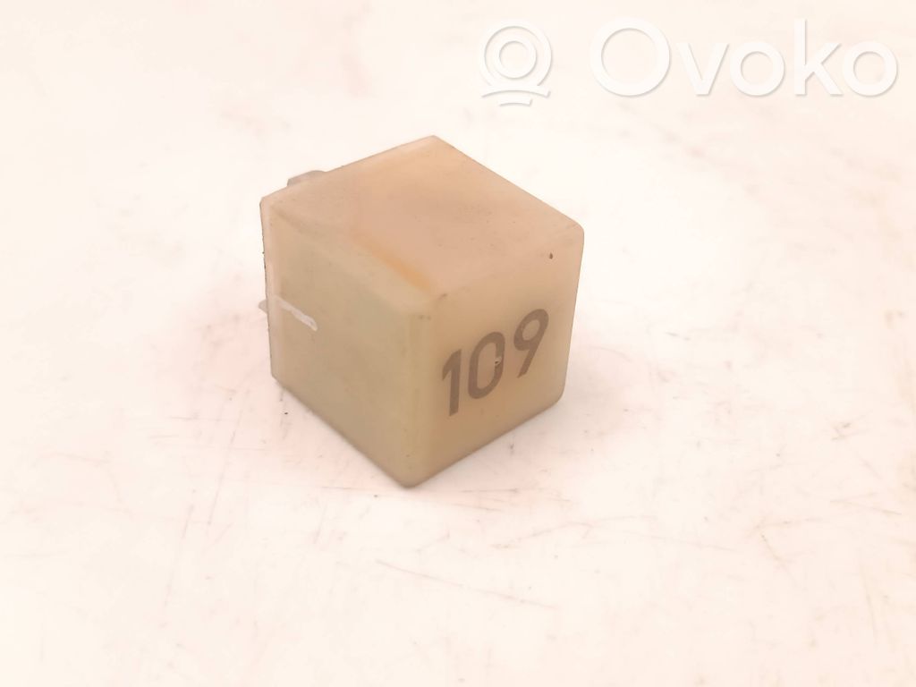 Otros relés   357906381A,24690000,1J0906381A