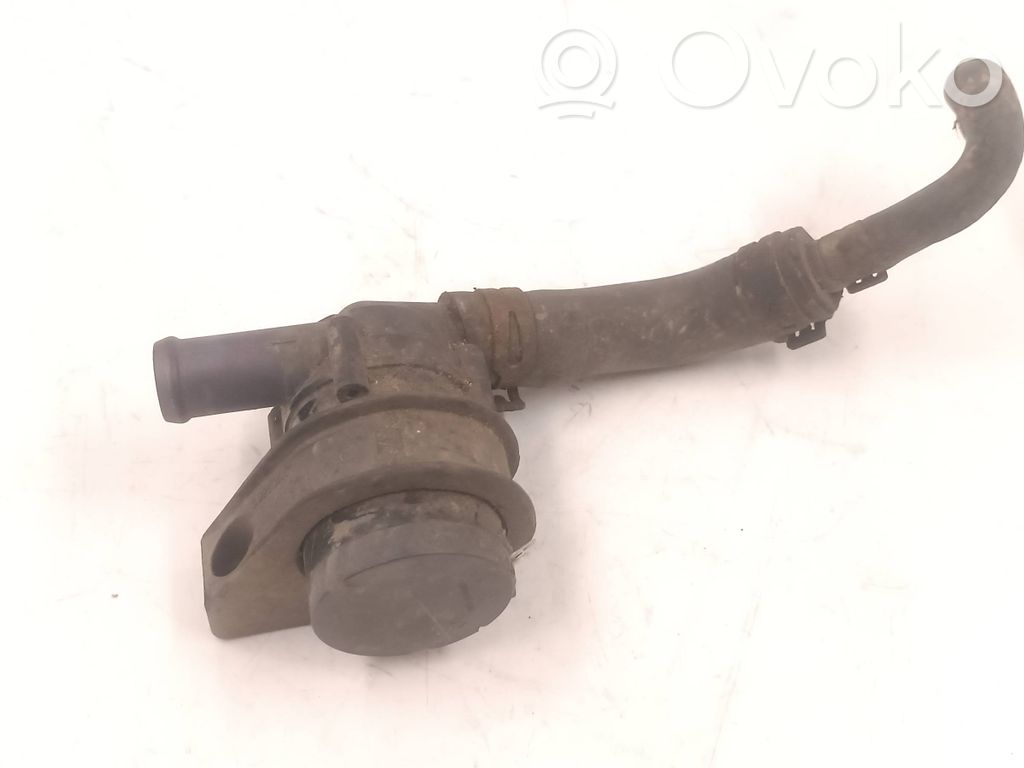 Volkswagen PASSAT B5 Cirkuliacinis el. siurbliukas 