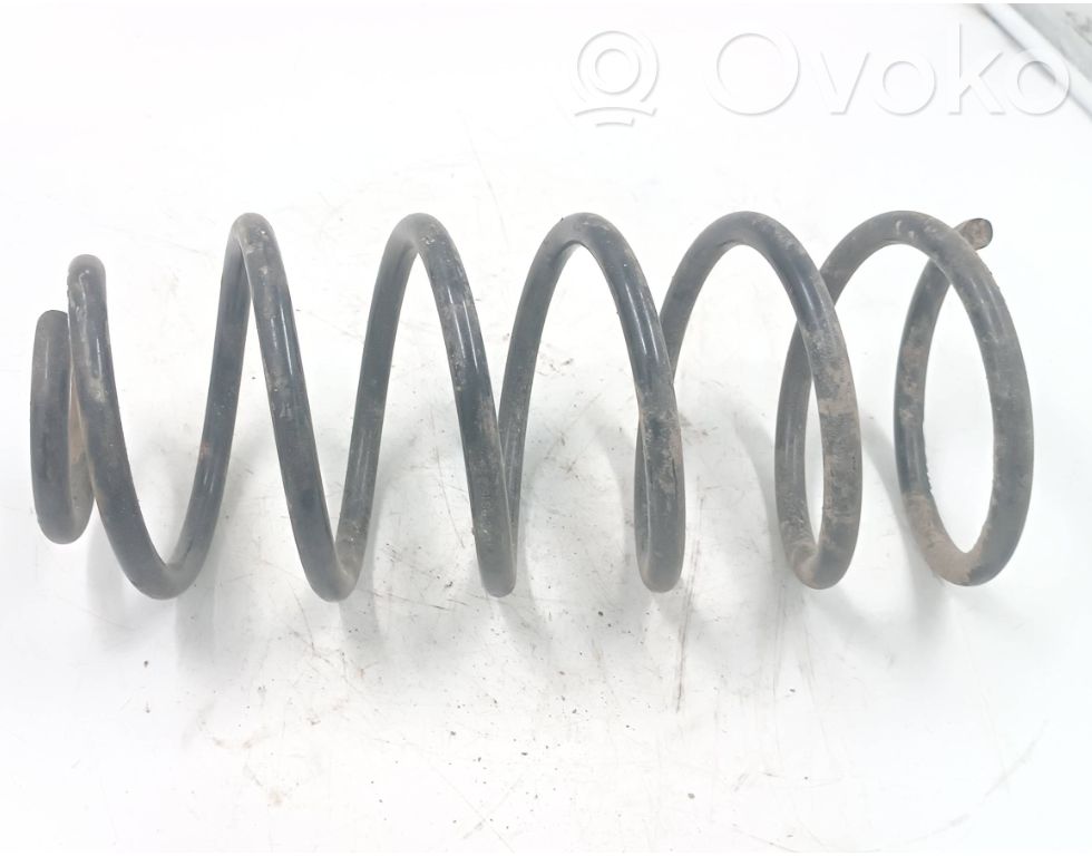 Volkswagen Bora Sprężyna przednia 