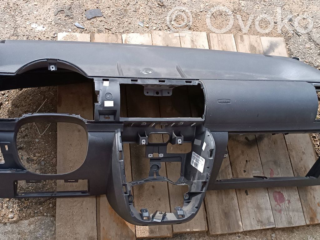 Panelis   5Z0857003C,BSA008602P,MFMF00069537