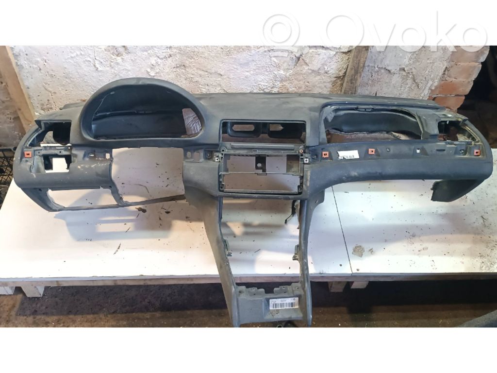 BMW 3 E46 Dashboard 