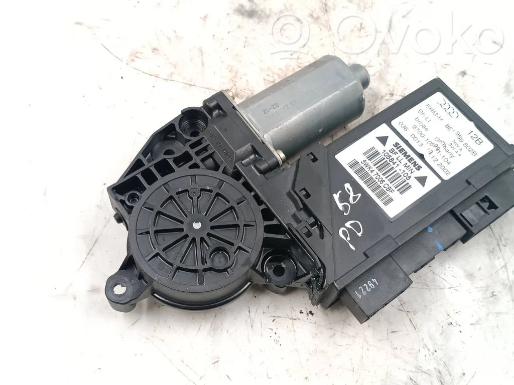 Audi A4 S4 B6 8E 8H Silnik regulatora szyby drzwi przednich 