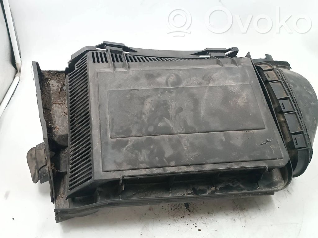 Air filter box