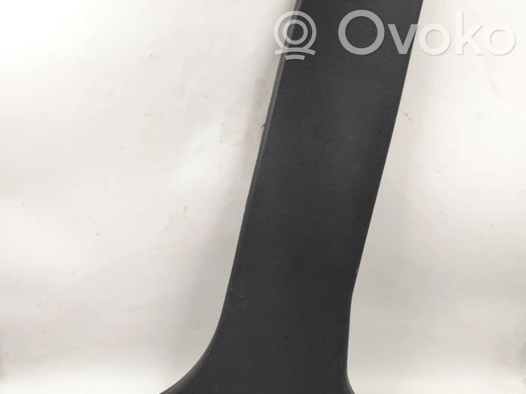 (B) pillar trim (bottom)   8172422,E395143