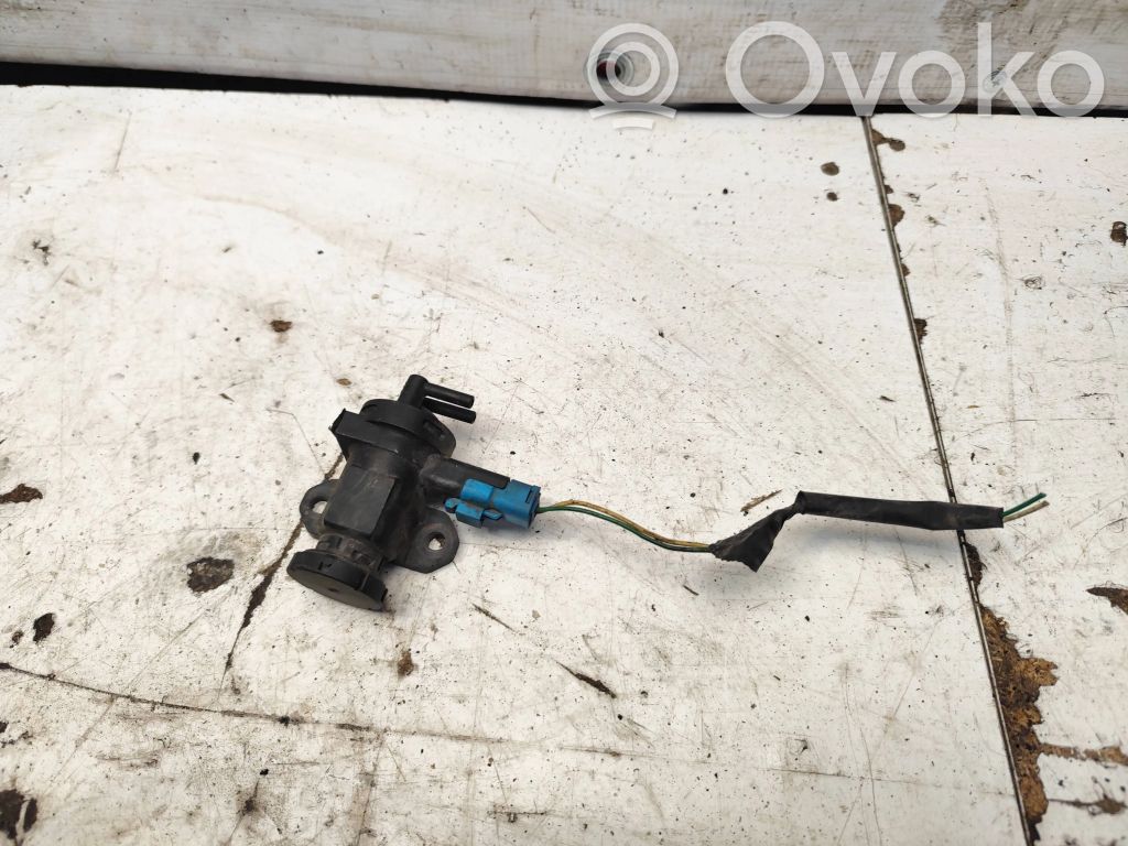 Audi A6 S6 C6 4F Zawór podciśnienia / Elektrozawór turbiny 