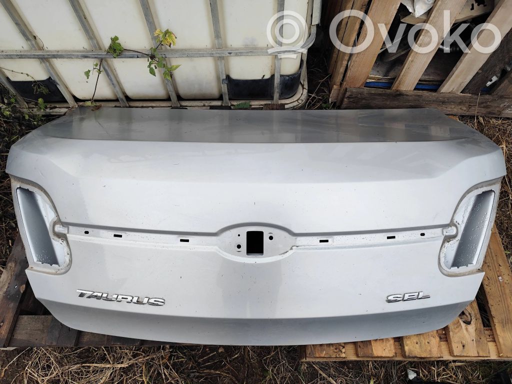 Tailgate/trunk/boot lid