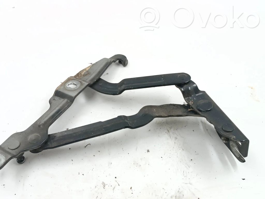 Audi A4 S4 B5 8D Tailgate/trunk/boot hinge 