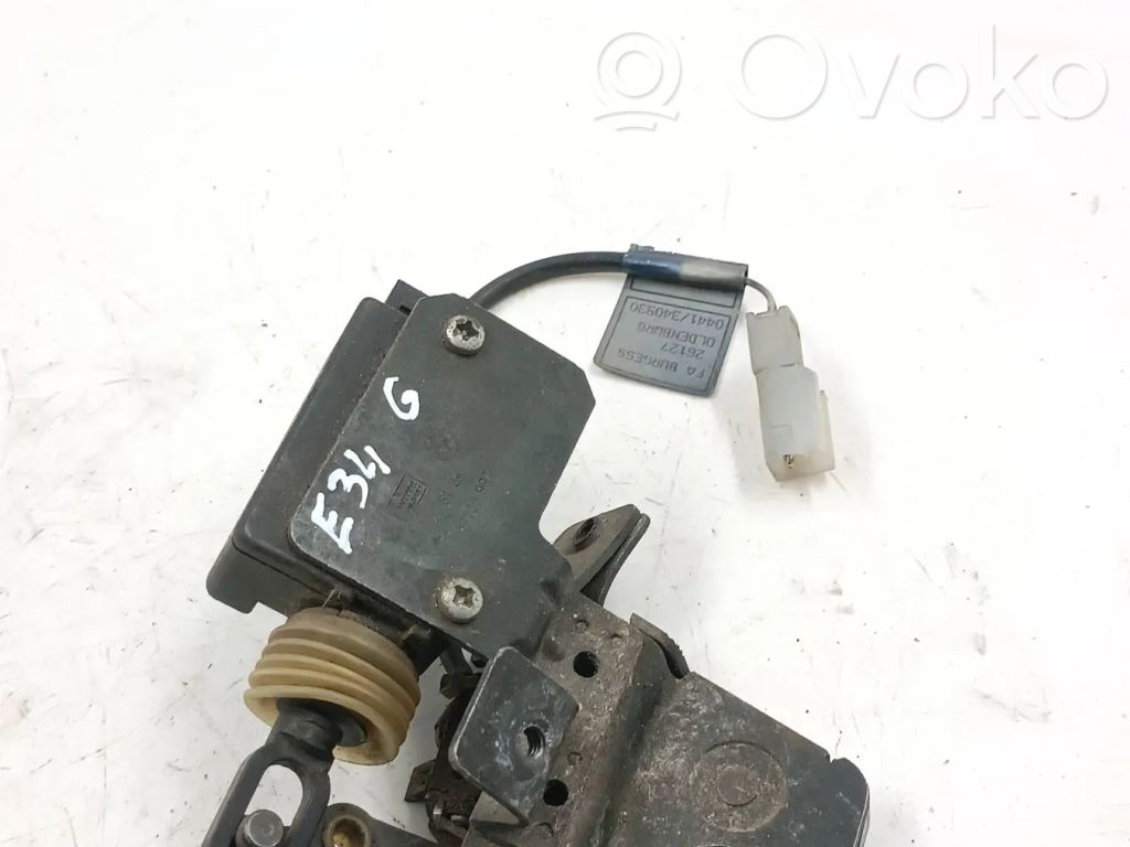 BMW 5 E34 Spyna galinio dangčio 
