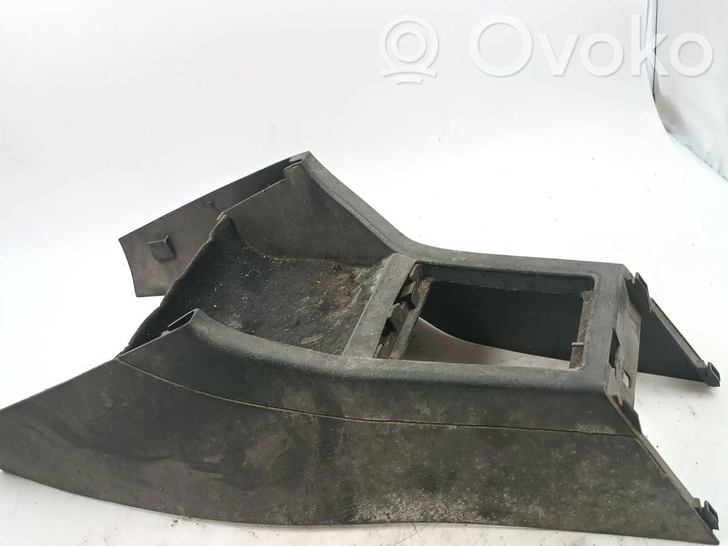 Audi 80 90 S2 B4 Centrinė konsolė 