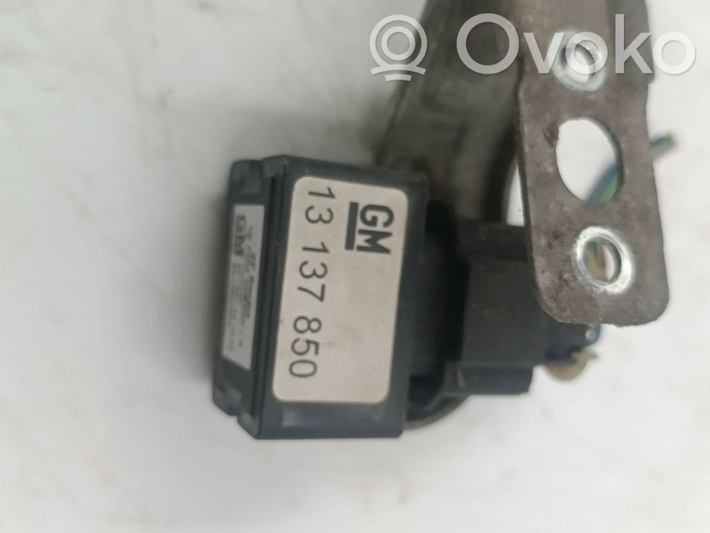 Opel Zafira B Sensor 