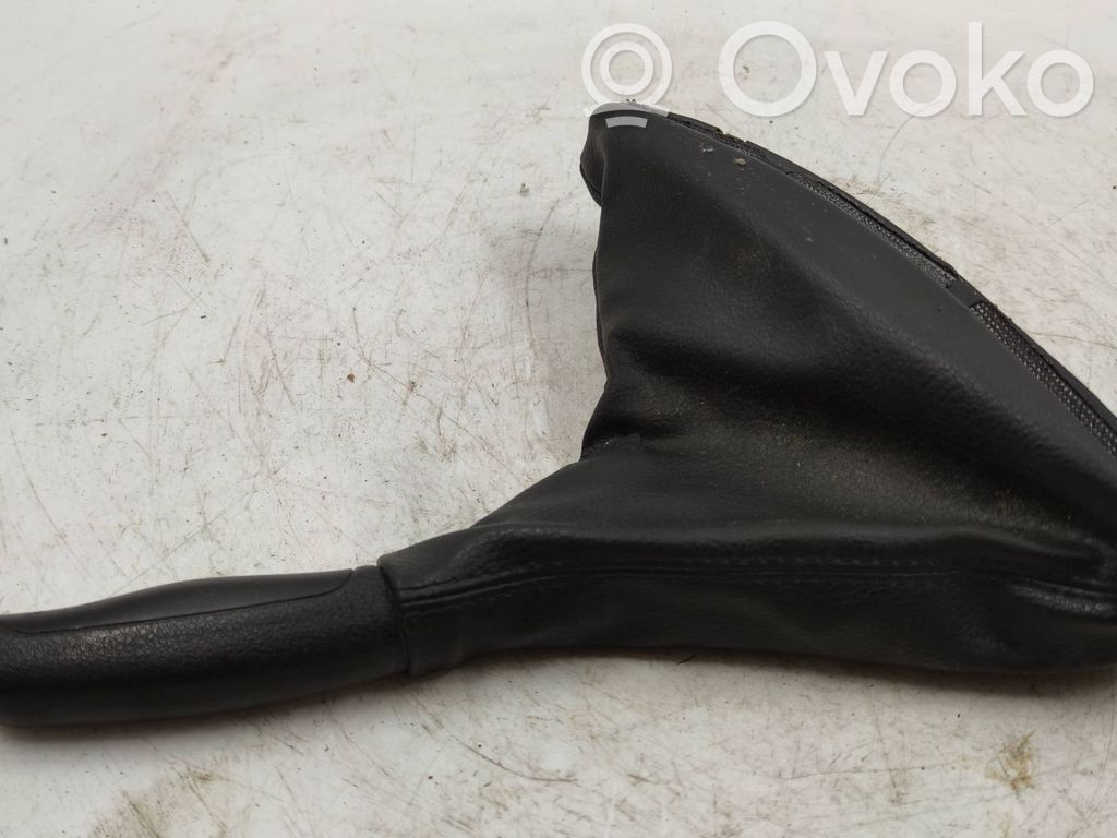 Handbrake trim