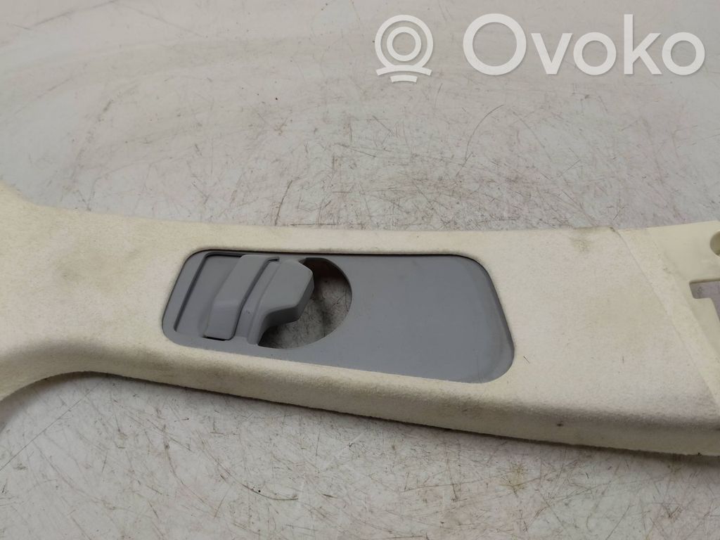 BMW 3 E46 Pilar (B) (superior) 