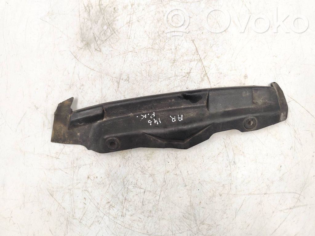 Alfa Romeo 145 - 146 Listwa pod lampę przednią 