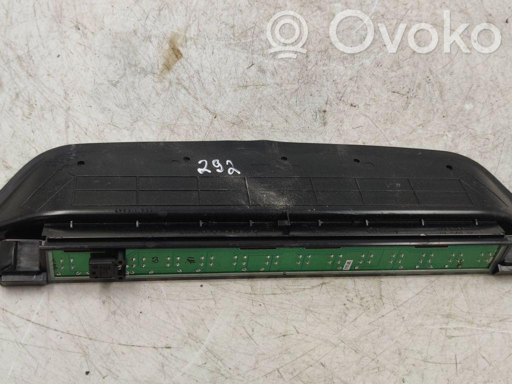 BMW 3 E46 Third/center stoplight 