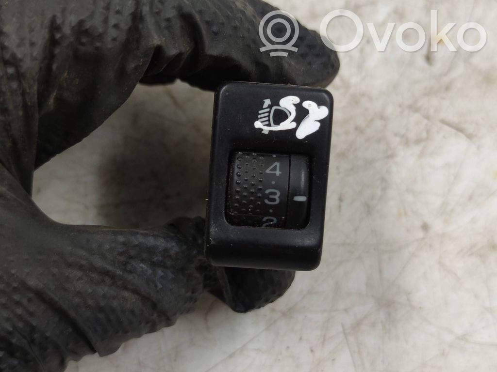 Headlight level height control switch   5110