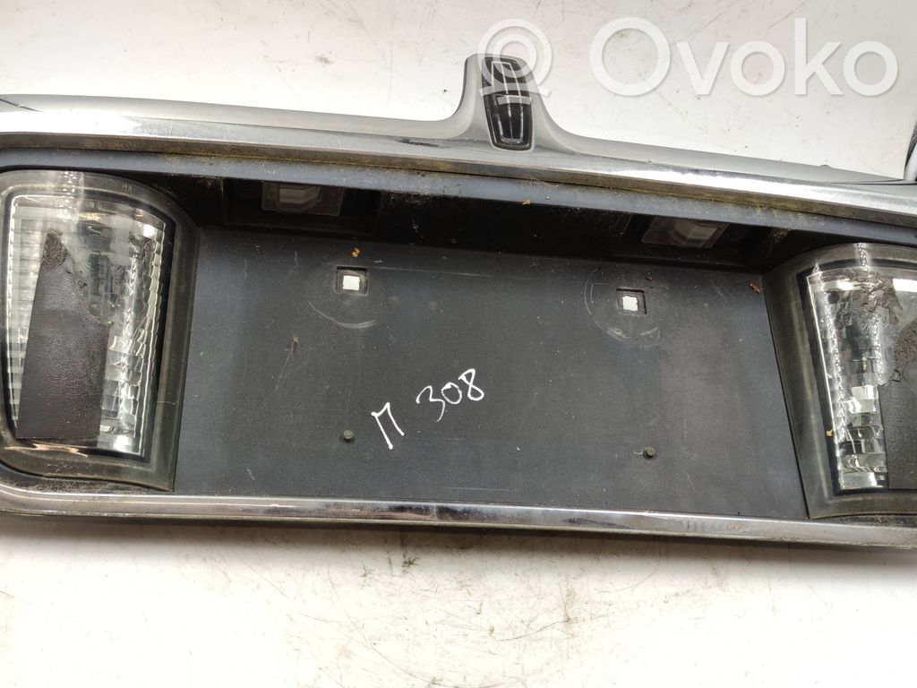 Éclairage de plaque d'immatriculation   3W4317B389,11955000