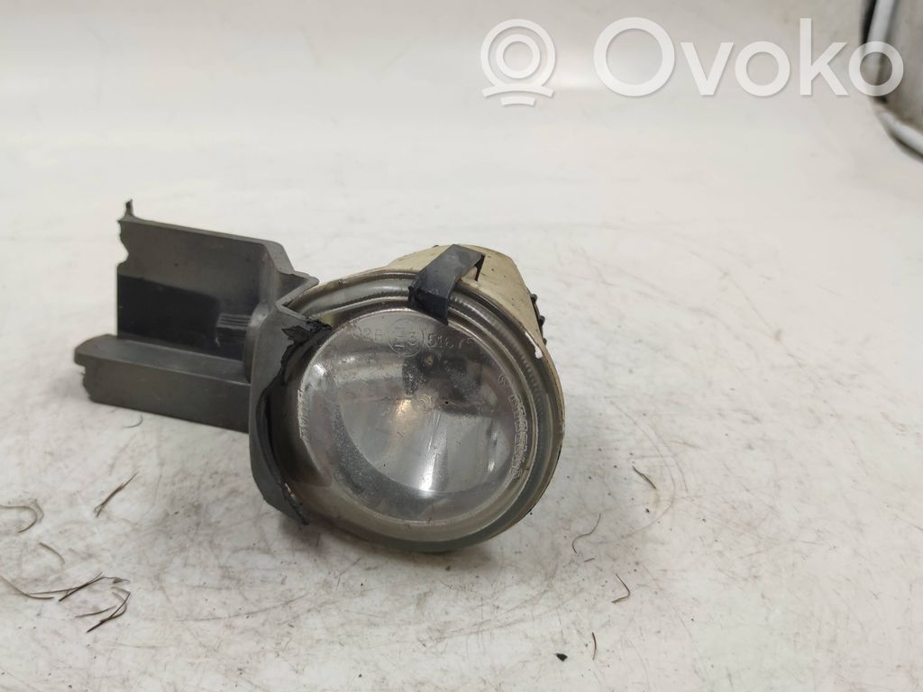 Miglas lukturis priekšā   E351675