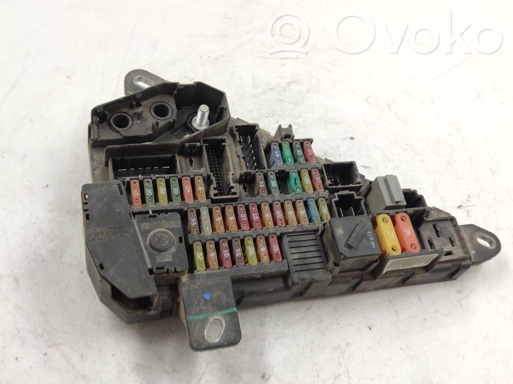 BMW 5 E60 E61 Fuse module 