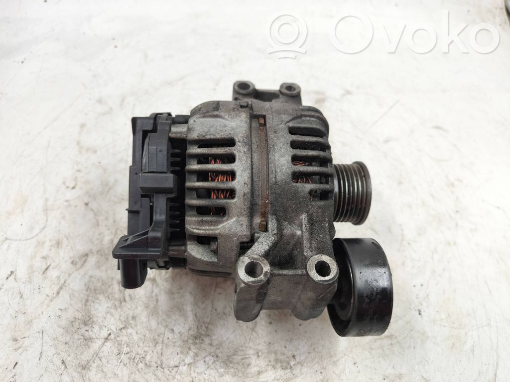 BMW 1 E81 E87 Ģenerators 