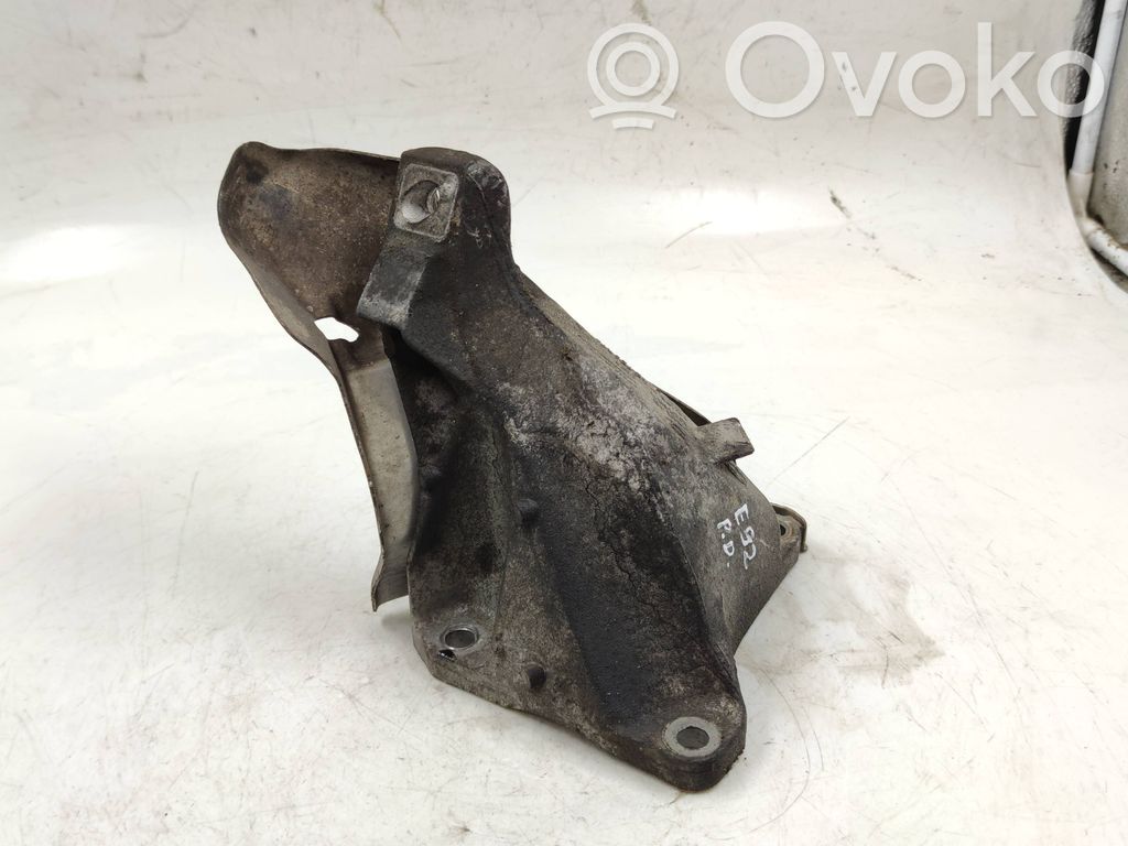 BMW 3 E92 E93 Engine mounting bracket 