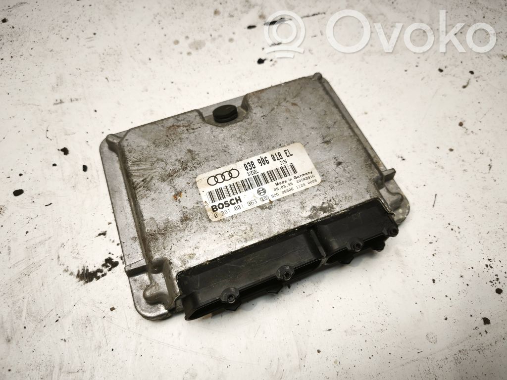 Audi A4 S4 B5 8D Engine control unit/module 