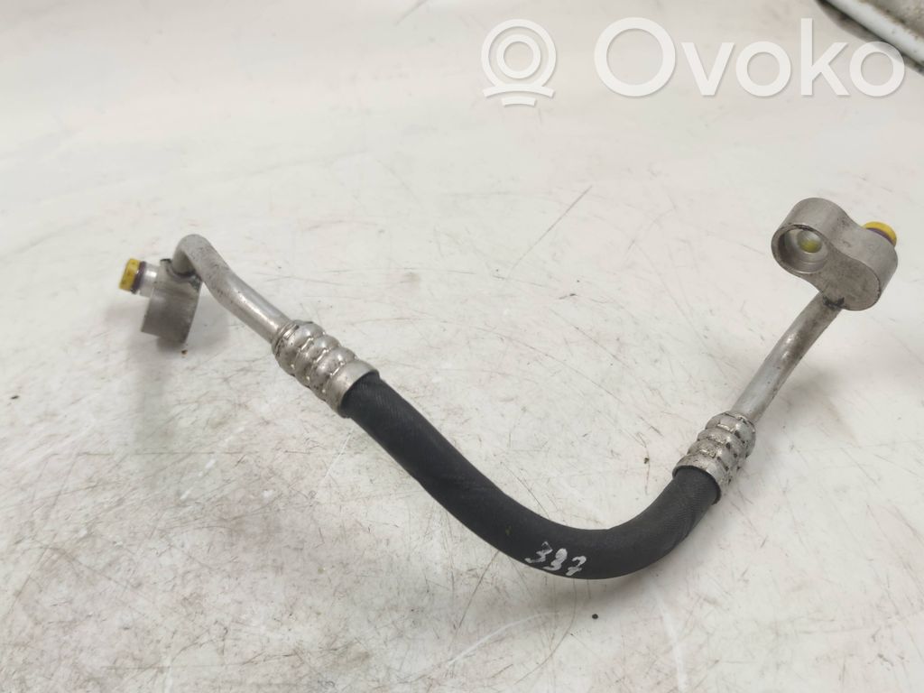 BMW 3 E46 Conductă/furtun aer condiționat (A/C) 