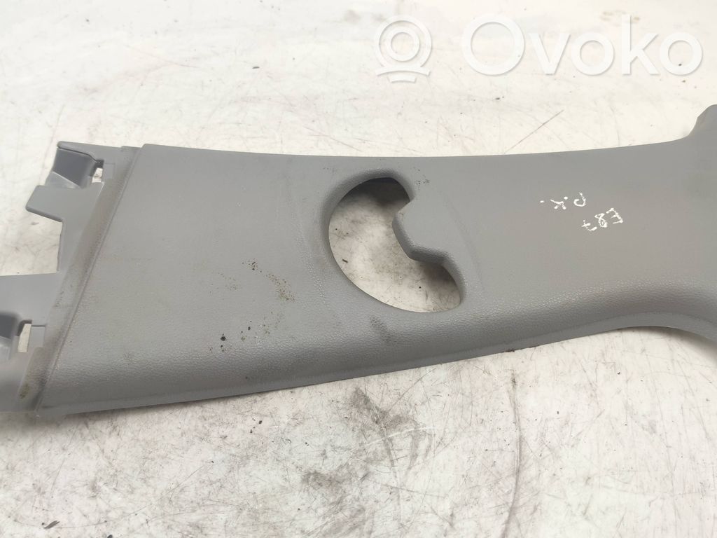BMW 1 E81 E87 (B) pillar trim (top) 