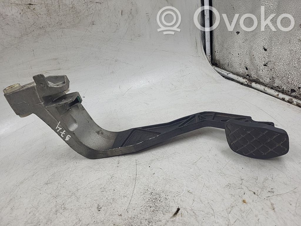 Audi A4 S4 B5 8D Pedal de embrague 