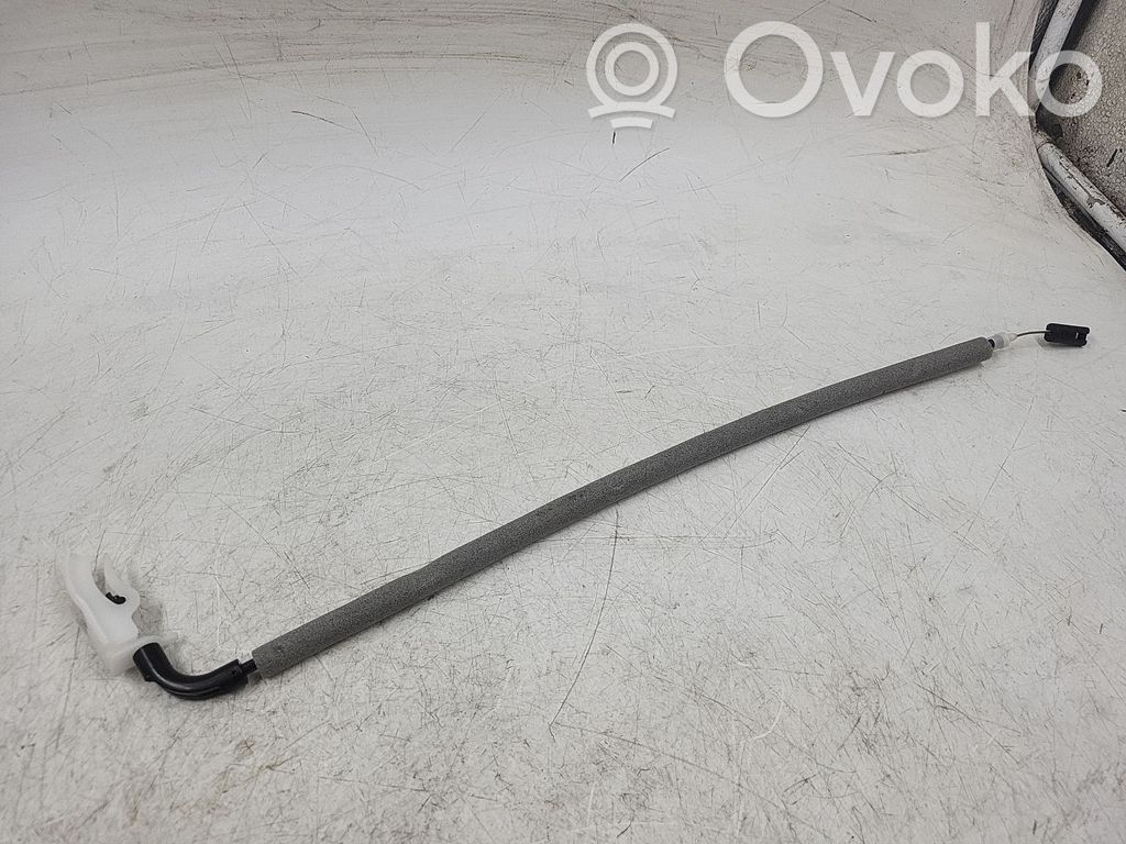 Línea de cable de puerta trasera