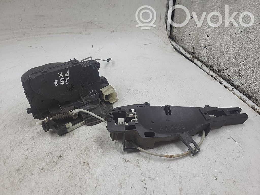 BMW 3 E90 E91 Front door lock 