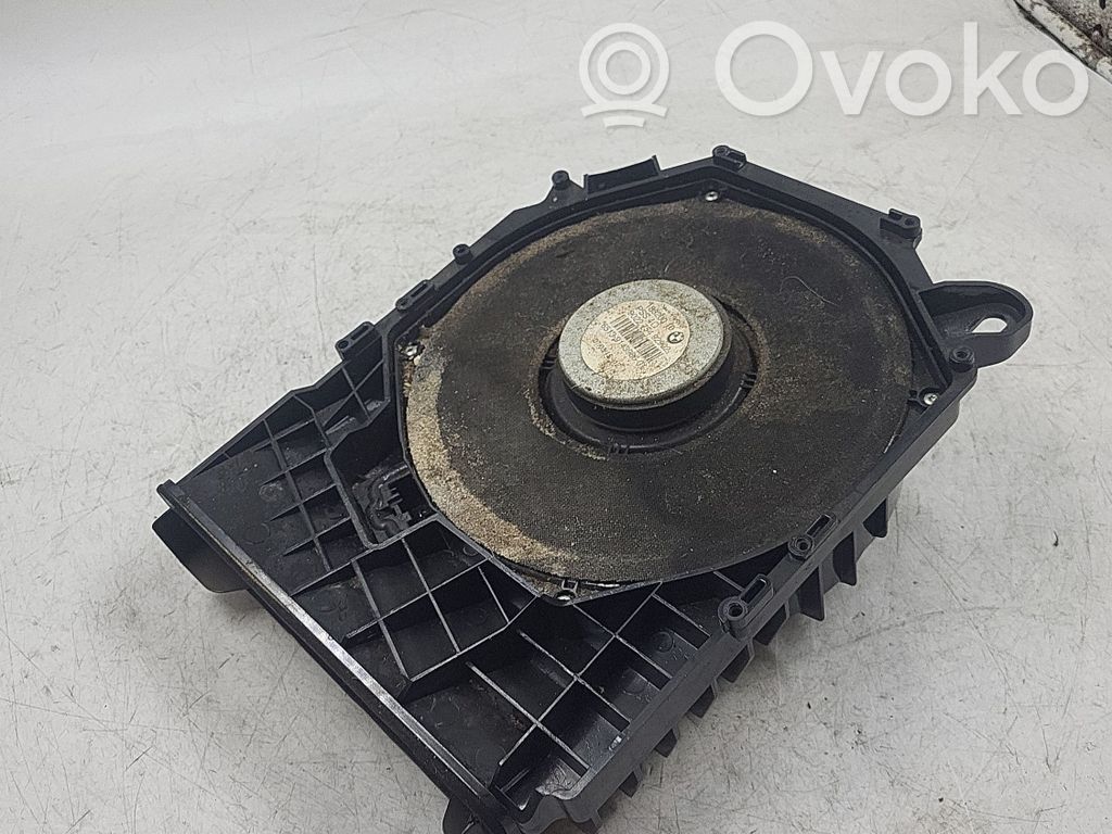 Subwoofer   9143986