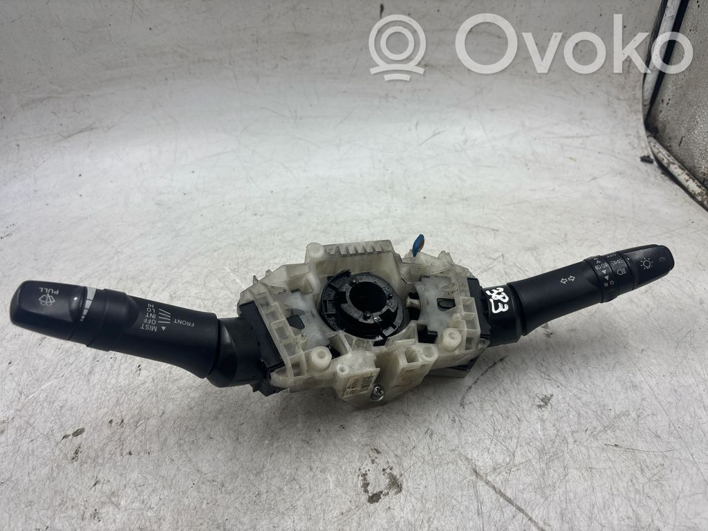 Mitsubishi Lancer X Commodo, commande essuie-glace/phare 