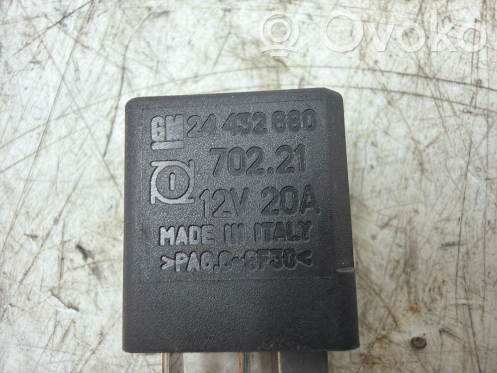 Muu rele   70221,12V20A,24432690