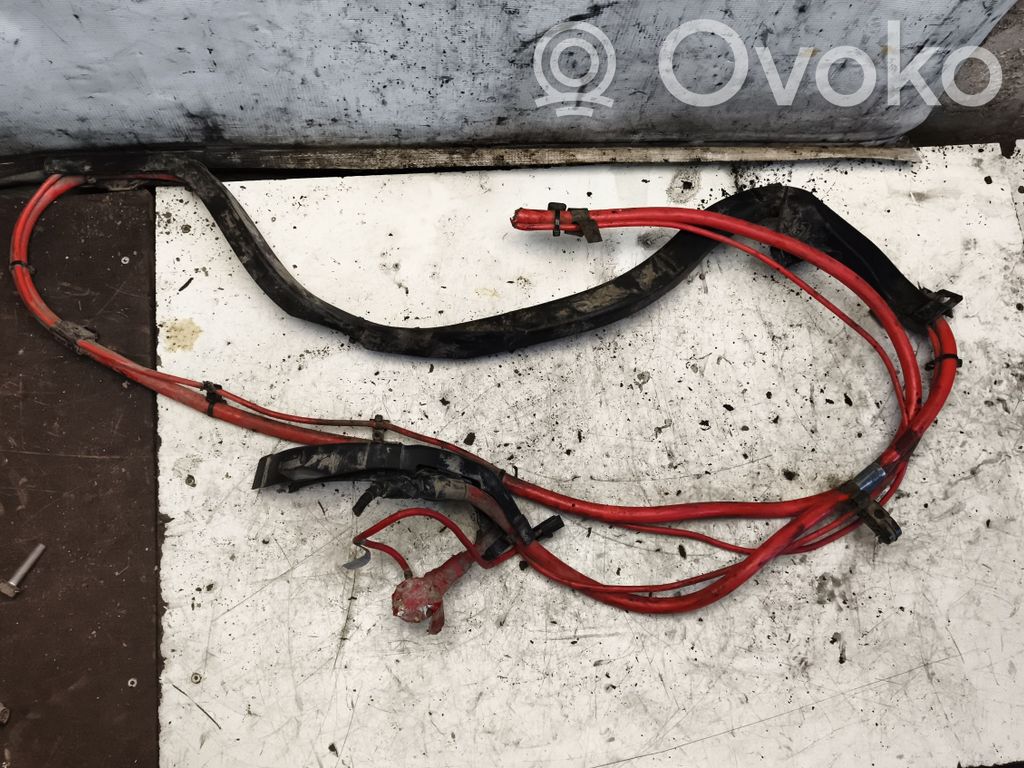 Positive cable (battery)   6928928