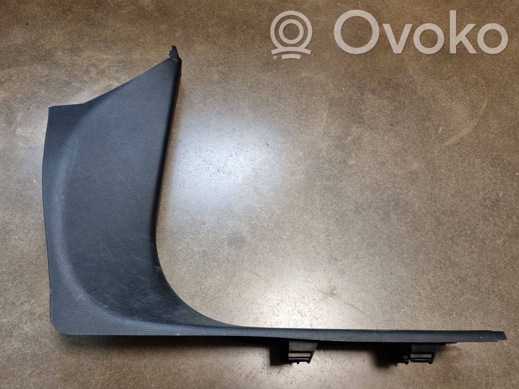 Chrysler Pacifica Front sill trim cover 