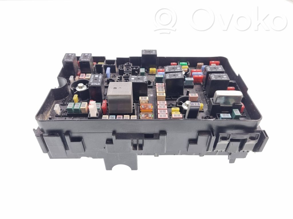 Fuse module   68332723AA,7266313800F,63565509,5295050,KR577114,P68332723AA