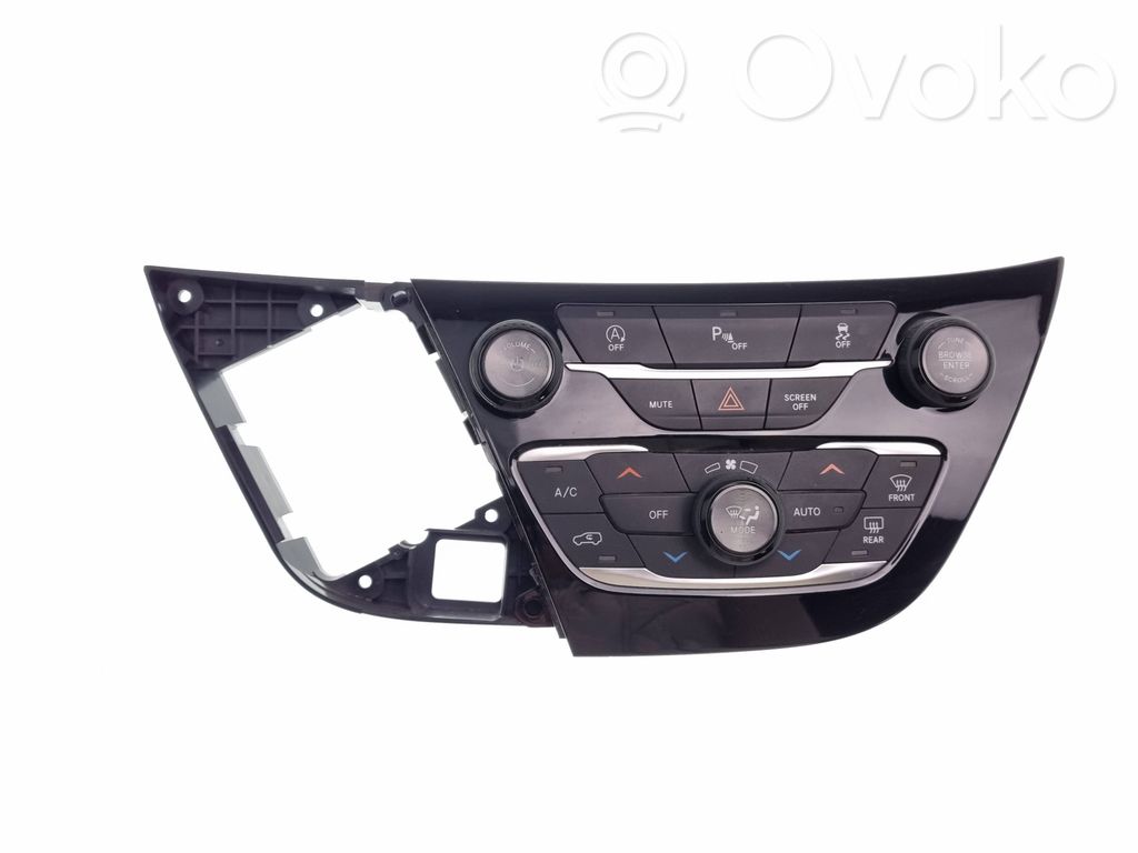 Climate control unit   P6EV471X8AB,T079820012