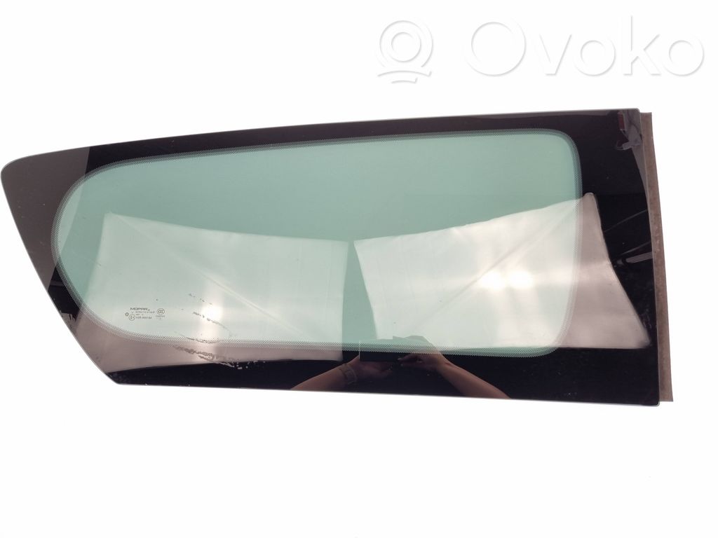 Chrysler Pacifica Rear side window 
